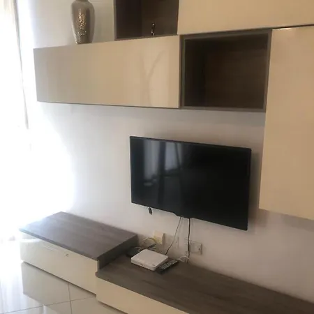 Camera Centrale A Pochi Passi Da Paceville E San Giuliano Homestay